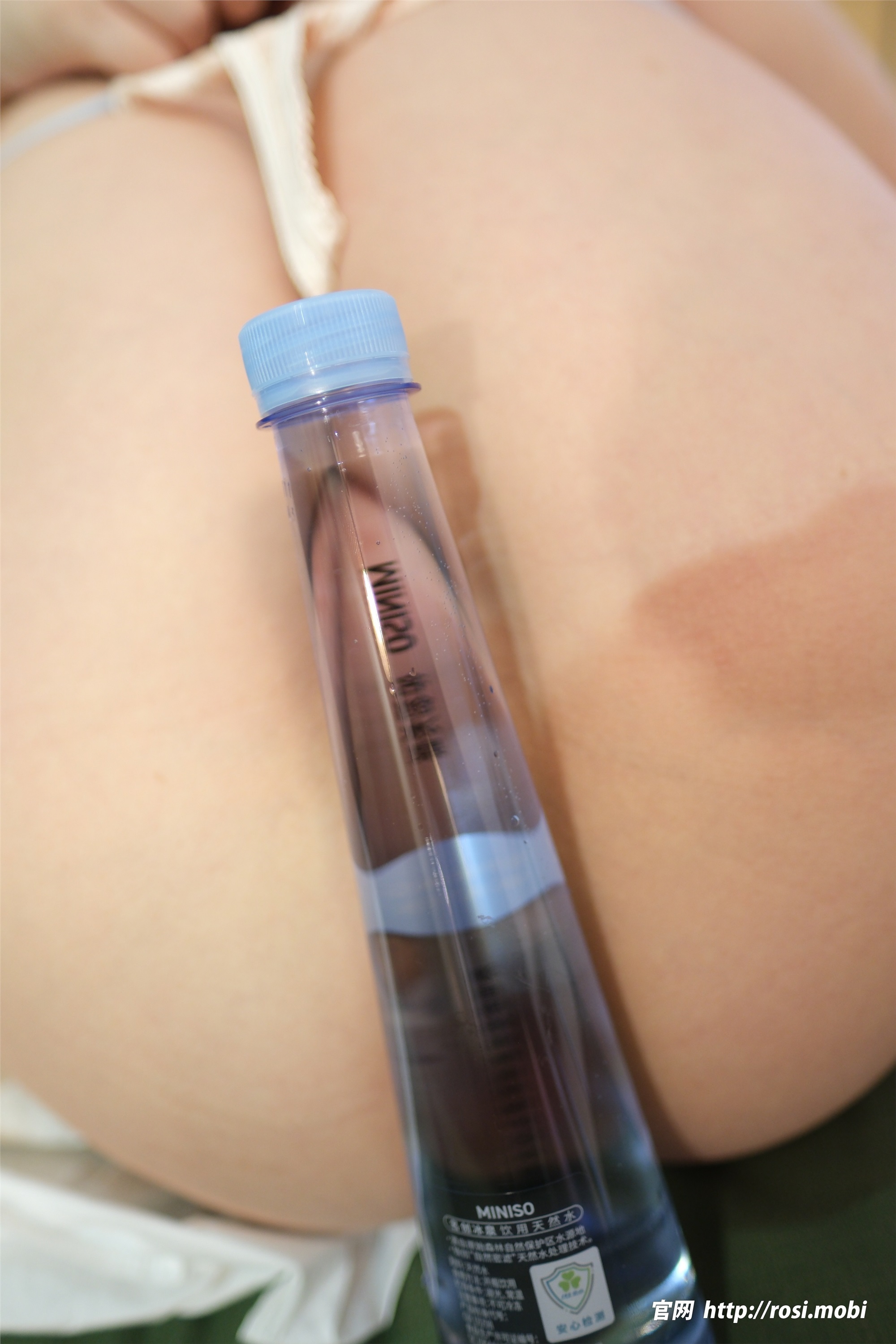 ROSI写真 2025.01.02 NO.4777